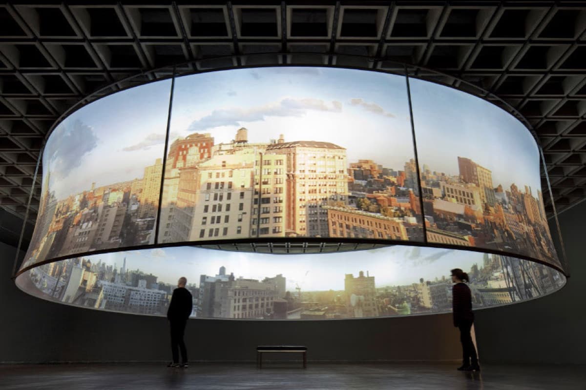 Écran panoramique immersif, animation digitale The Good Experience