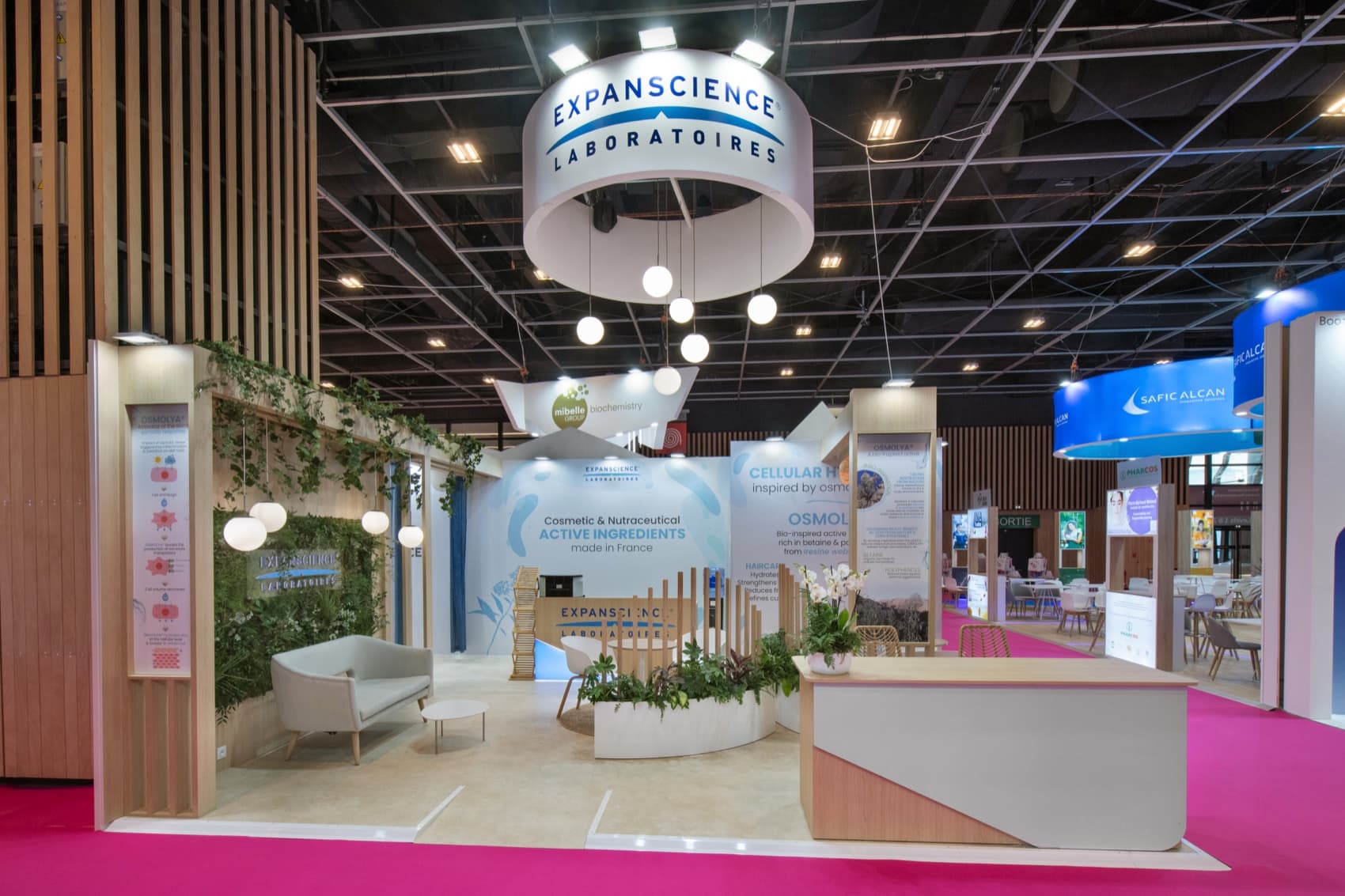 Stand Expanscience · InCosmetics