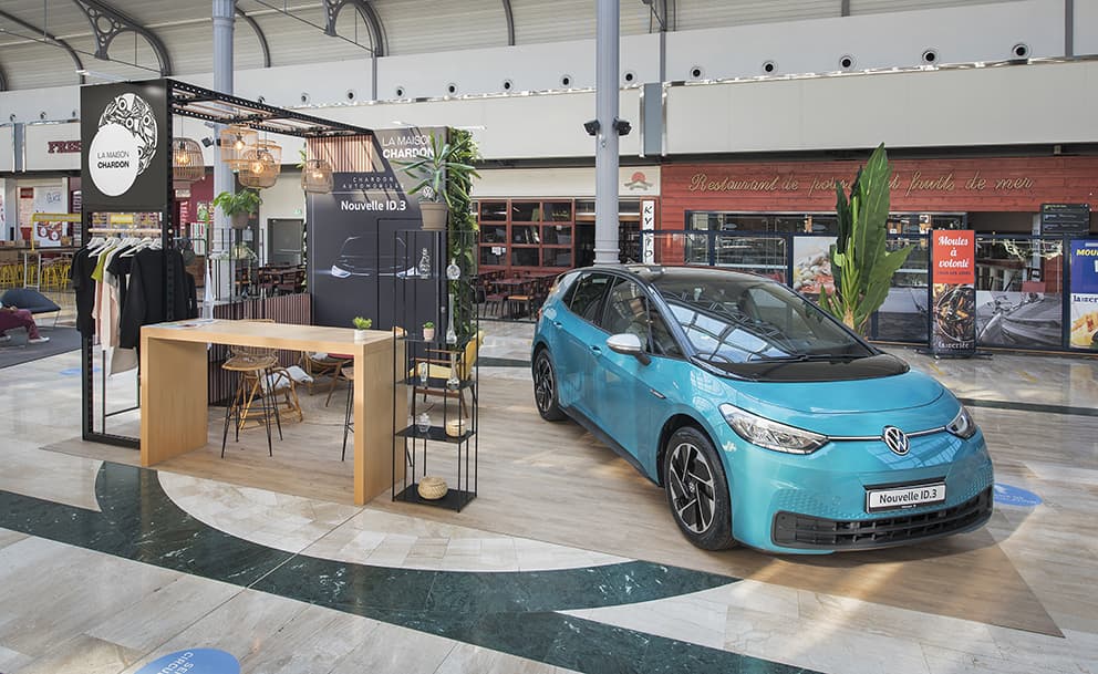 Pop-up store La Maison Chardon : lancement de la Volkswagen Nouvelle ID.3 mis en scène dans une halle gourmande, conçu par The Good Experience