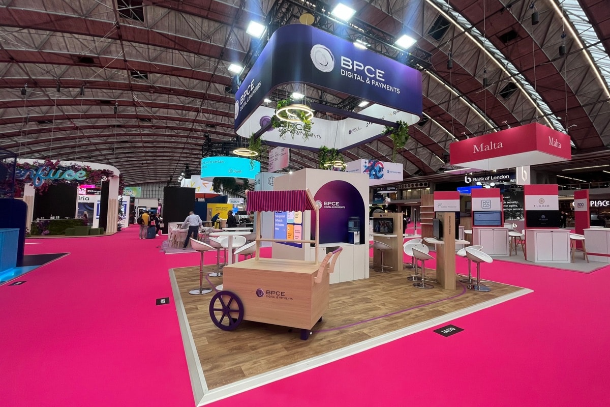 Stand BPCE · Money, signé The Good Experience