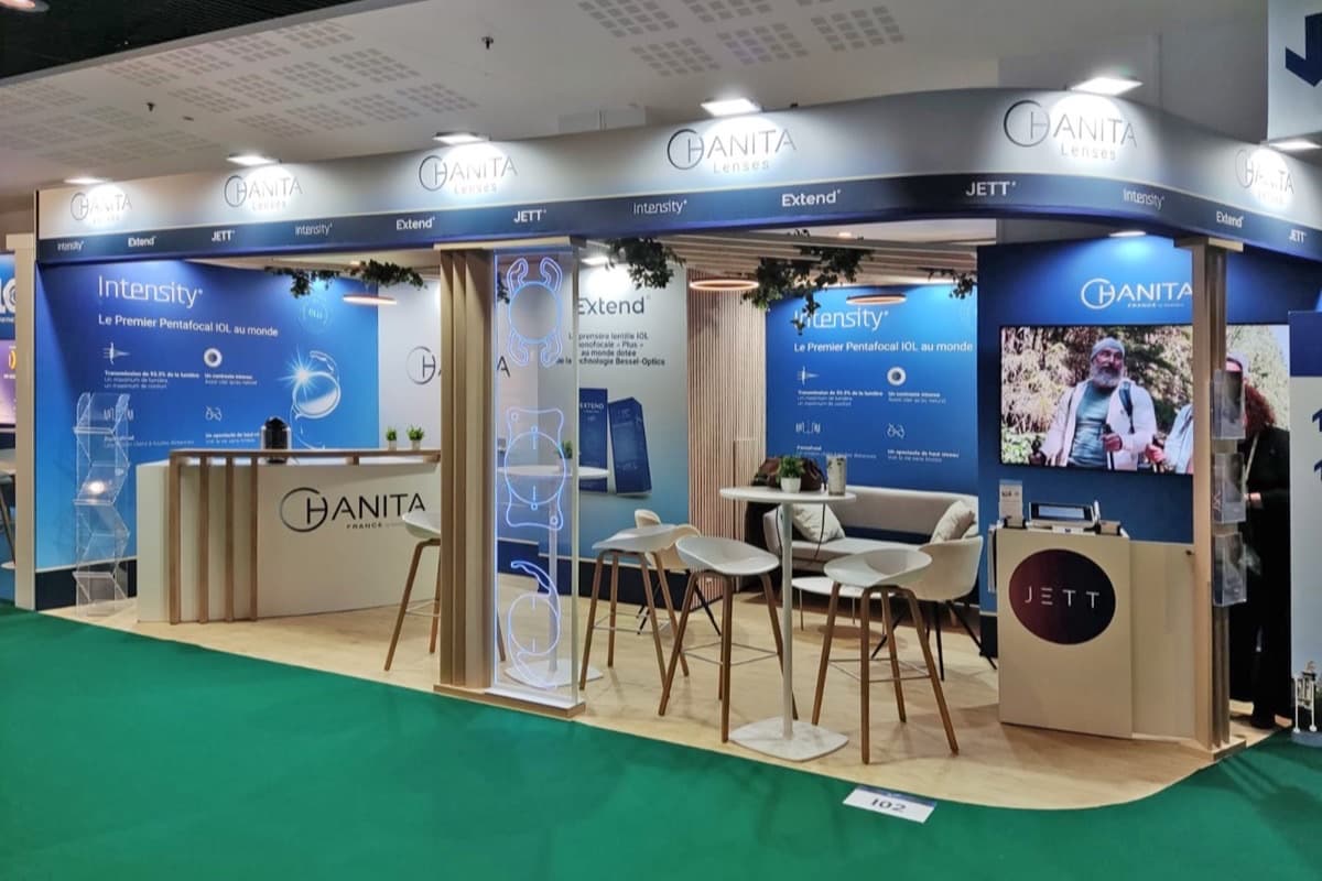 Stand Hanita Lenses au congrès SFO, mise en scène des lentilles de spécialité conçue et réalisée par The Good Experience