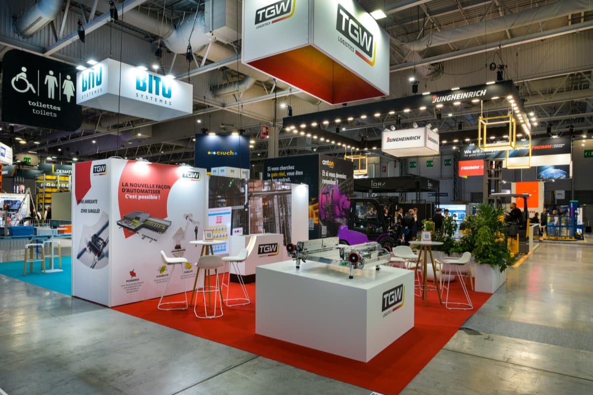 Stand TGW au SITL, dispositif intralogistique avec démonstration live conçu et réalisé par The Good Experience